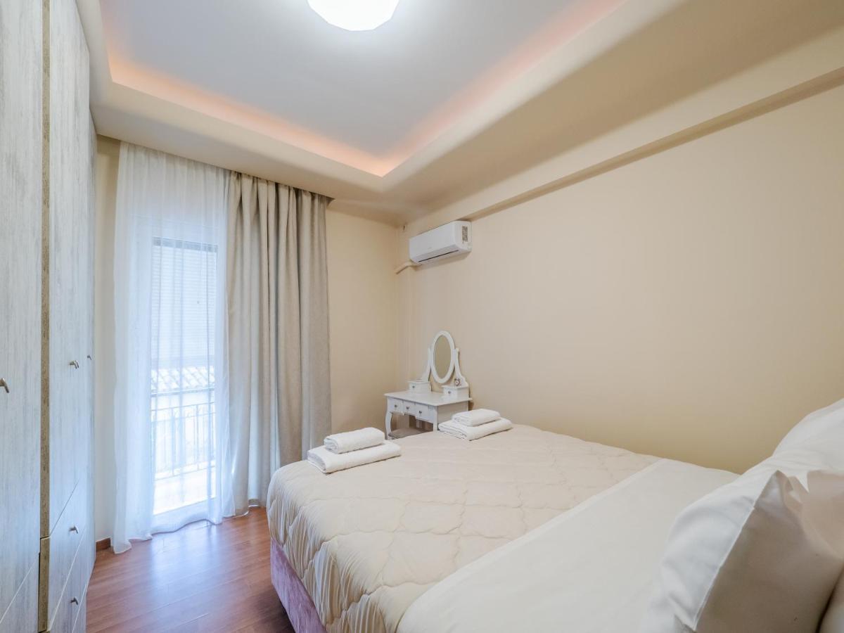 Aura Elegant Apartment Near Garitsa Bay Analipsis  Exterior photo
